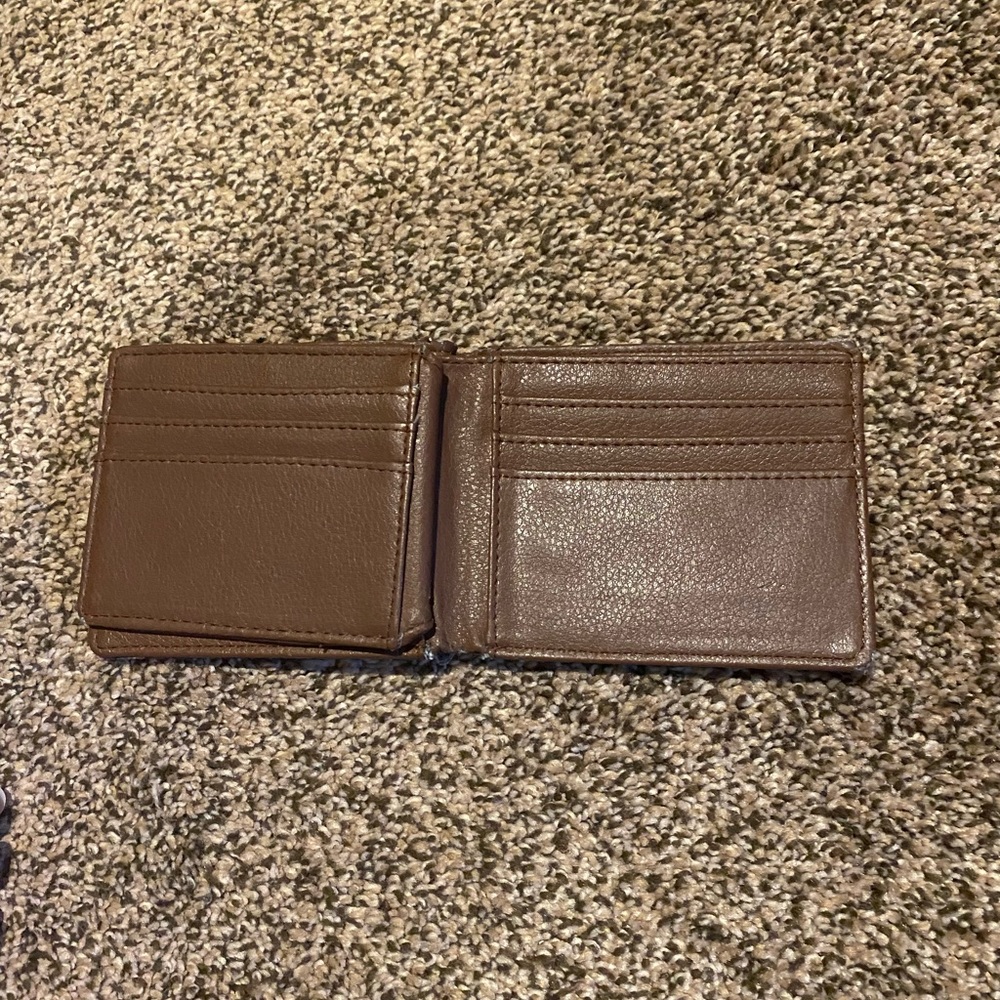 Wallet - Picture 4 of 5